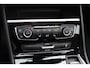 BMW 2-Serie Active Tourer 220i High Executive / Trekhaak / Panoramadak / Navigatie / 18'' / Stoelverwarming / Cruise Control