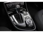 BMW 2-Serie Active Tourer 220i High Executive / Trekhaak / Panoramadak / Navigatie / 18'' / Stoelverwarming / Cruise Control