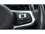 Volkswagen T-Roc 1.5 TSI 150pk Sport Business R Trekhaak | Panorama | Navi | Camera
