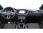 Volkswagen T-Roc 1.5 TSI 150pk Sport Business R Trekhaak | Panorama | Navi | Camera