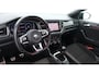 Volkswagen T-Roc 1.5 TSI 150pk Sport Business R Trekhaak | Panorama | Navi | Camera