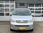 Volkswagen Transporter 2.5 TDI 130pk Camper Nokkenas Defect!! Hefdak Airco Cruise controle Trekhaak 2500kg trekgewicht 2-persoonsbed Euro 4 Voortent Keukenblok Parrot