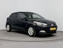 Hyundai i20 1.0 T-GDI GO! 2016 | TREKHAAK | CAMERA | CRUISE | NAVI | AIRCO | 15'' LM VELGEN | PRIVACY GLASS | LAGE KMSTAND |