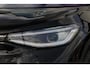 Volkswagen ID.4 Pro Limited Edition Plus 77 kWh 282PK / 210kW, LED Matrix IQ.Light, panoramadak, achteruitrijcamera, voorstoelen verwarmbaar met massagefunctie, dodehoekdetectie (Side Assist), Apple Carlay & Android Auto, draadloos telefoon laden, elektr. uitklapbare trekhaak, kyless Entry & Go, 19'' LMV 'Bergen'