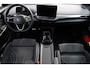 Volkswagen ID.4 Pro Limited Edition Plus 77 kWh 282PK / 210kW, LED Matrix IQ.Light, panoramadak, achteruitrijcamera, voorstoelen verwarmbaar met massagefunctie, dodehoekdetectie (Side Assist), Apple Carlay & Android Auto, draadloos telefoon laden, elektr. uitklapbare trekhaak, kyless Entry & Go, 19'' LMV 'Bergen'