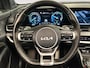 Kia Sportage 1.6 T-GDi Hybrid GT-PlusLine | Elektrische Trekhaak | Apple Carplay / Android Auto | Harman / Kardon Premium Geluidsinstalatie | Stoel + Stuurverwarming | Stoelkoeling | Elektrisch Verstelbare Voorstoelen | Bestuurdersstoel Met Geheugen | Licht + Regensensor | Parkeersensoren Voor + Achter | Rondomzichtcamera | Cruise Control Adaptief