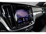 Volvo V60 2.0 T6 Recharge AWD R-Design Plug-in Hybrid | Panorama dak | Zwenkbare trekhaak | Memory |