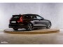 Volvo V60 2.0 T6 Recharge AWD R-Design Plug-in Hybrid | Panorama dak | Zwenkbare trekhaak | Memory |