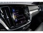 Volvo V60 2.0 T6 Recharge AWD R-Design Plug-in Hybrid | Panorama dak | Zwenkbare trekhaak | Memory |
