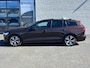 Volvo V60 2.0 T6 Recharge AWD R-Design Plug-in Hybrid | Panorama dak | Zwenkbare trekhaak | Memory |