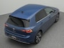 Volkswagen Golf 1.5 eHybrid Style 204 PK | LED Matrix IQ | Achteruitrijcamera | Navigatie Via Smartphone | Side Assist |