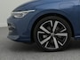 Volkswagen Golf 1.5 eHybrid Style 204 PK | LED Matrix IQ | Achteruitrijcamera | Navigatie Via Smartphone | Side Assist |