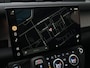 Land Rover Defender 2.0 P300e PHEV S Forest Edition | Comfort Pack | Convenience Pack | ClearSight binnenspiegel | Meridian Sound System | Panoramadak |