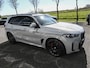 BMW X5 xDrive50e 489pk M-Sportpakket M Brooklyn Grau Pano Skylounge Comf-Zetels H&K Tr-Haak VOL!
