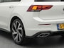 Volkswagen Golf R-Line 1.5 TSI 130 PK | LED Plus | Panoramadak | DCC | Trekhaak | Stuur & Stoelverwarming | Navigatie | 18 Inch |