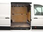 Volkswagen Crafter 35 2.0 TDI L3H2 DSG 3-Zits, Camera, Luchtvering, Trekhaak, Apple Carplay