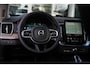 Volvo XC90 2.0 T8 Plug-in hybrid AWD Plus Bright | Adaptieve luchtvering met Four-C Technologie | Panoramadak | Head-up Display | Harman Kardon audio systeem | 7 Zitplaatsen | Rondomzicht Camera | Apple CarPlay |