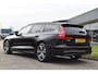 Volvo V60 B4 211PK Automaat Plus Dark | Trekhaak | ACC | Leder | Stoelverwarming | 360 Camera | 18"LMV