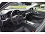 Volvo V60 B4 211PK Automaat Plus Dark | Trekhaak | ACC | Leder | Stoelverwarming | 360 Camera | 18"LMV