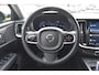 Volvo V60 B4 211PK Automaat Plus Dark | Trekhaak | ACC | Leder | Stoelverwarming | 360 Camera | 18"LMV