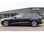 Volvo V60 B4 211PK Automaat Plus Dark | Trekhaak | ACC | Leder | Stoelverwarming | 360 Camera | 18"LMV