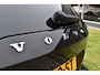 Volvo V60 B4 211PK Automaat Plus Dark | Trekhaak | ACC | Leder | Stoelverwarming | 360 Camera | 18"LMV