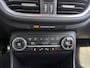 Ford Fiesta 1.0 EcoBoost ST-Line 100PK Winterpack Adaptieve Cruise Navi Parkeersensoren Achter Climate Privacy Glass 17'' Velgen *Sportief*