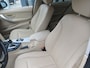 BMW 3-Serie 316i Executive | AUTOMAAT | VIERSEIZOENEN BANDEN | LEDER | NAVIGATIE |