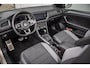Volkswagen T-Roc Cabrio 1.5 TSI 150pk DSG R-Line | Achteruitrijcamera | Voorstoelen Verwarmd | 19"  Velgen