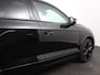 Volkswagen T-Roc 1.5 TSI DSG R-Line + Design pakket Black Automaat Panorama dak Navigatie Apple Carplay/Android Auto Climate control Adaptieve cruise control LED