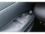 Toyota Yaris Cross 1.5 Hybrid 115 Dynamic | Rijklaar | Parelmoer | Apple/Android | Navi | Stoel-/Stuurverw. | Keyless | LED | Camera | Adap.cruise