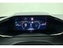 Peugeot 2008 1.2 Hybrid 145 Allure | Climate & Cruise Control | Parkeersensoren voor + achter | AppleCarplay/Android Auto |