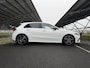 Mercedes-Benz A-klasse 180 Business Solution AMG | Night | Panoramadak | Sfeerverlichting | Stoelverwarming | Parkeercamera |