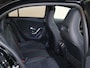 Mercedes-Benz A-klasse 180 Business Solution AMG | Panoramaschuifdak | Stoelverwarming | Achteruitrijcamera |  MULTIBEAM LED |