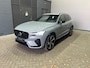 Volvo XC60 T8 Plug-in hybrid Plus Dark | Luchtvering | Trekhaak | Panoramadak | ACC | 360° Camera | Stoel+Stuurverwarming