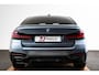 BMW 5-Serie M550i xDrive Business Edition Plus B&W - Stoelventilatie/massage - BMW Laserlight - Comfort Access - soft close - Driving Assistant Professional - Remote Control Parking - Head up - Active Protection
