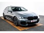 BMW 5-Serie M550i xDrive Business Edition Plus B&W - Stoelventilatie/massage - BMW Laserlight - Comfort Access - soft close - Driving Assistant Professional - Remote Control Parking - Head up - Active Protection