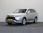 Mitsubishi Outlander 2.4 PHEV Instyle | Leder | Panorama dak | Stoelverwarming |