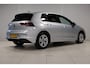 Volkswagen Golf 1.0 TSI Life Business .