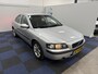 Volvo S60 2.4 / DEALER ONDERHOUDEN / AUTOMAAT / NETTE AUTO