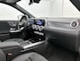 Mercedes-Benz EQA 250+ Business Solution AMG 71 kWh | Premium pakket | Trekhaak | Smartphone integratie | Panoramaschuifdak | Sportstoelen | Sfeerverlichting | 360° camera | Stuurwielpaddles gegalvaniseerd | Sierdelen in Star Pattern |