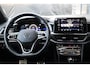 Volkswagen T-Roc 1.5 TSI 150pk DSG R-Line Business | Panoramadak | Black Style | Trekhaak Afneembaar | Stoelverwarming