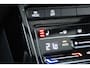 Volkswagen T-Roc 1.5 TSI 150pk DSG R-Line Business | Panoramadak | Black Style | Trekhaak Afneembaar | Stoelverwarming