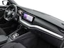 Skoda Octavia Combi 1.0 e-TSI 110pk DSG Business Edition · Apple/Android Car Play · Navigatie · Inklap. Trekhaak · P-Sensoren · 16'' Inch · Garantie t/m 02-01-2028 of 100.000km