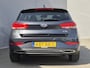 Hyundai i30 1.0 T-GDi MHEV Comfort Smart / Dealer onderhouden / Fabrieksgarantie tot 09-2028 / Navigatie d.m.v. Apple carplay/Android auto / Stuur- & Stoelverwarming / Achteruitrijcamera / Cruise control / Keyless Entry/Start / Climate control /