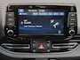 Hyundai i30 1.0 T-GDi MHEV Comfort Smart / Dealer onderhouden / Fabrieksgarantie tot 09-2028 / Navigatie d.m.v. Apple carplay/Android auto / Stuur- & Stoelverwarming / Achteruitrijcamera / Cruise control / Keyless Entry/Start / Climate control /