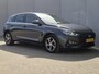 Hyundai i30 1.0 T-GDi MHEV Comfort Smart / Dealer onderhouden / Fabrieksgarantie tot 09-2028 / Navigatie d.m.v. Apple carplay/Android auto / Stuur- & Stoelverwarming / Achteruitrijcamera / Cruise control / Keyless Entry/Start / Climate control /