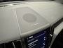 Volvo XC60 2.0 B5 R-Design / Massage / 360 camera / Luchtvering / Trekhaak / Harman&Kardon