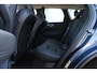 Volvo XC60 2.0 T6 Plug-in hybrid AWD Ultra Dark | Panoramadak | Voorin automatische verstelbare stoelen met geheugen | Dodehoek detectie | Trekhaak | 360 graden camera | Stoelverwarming voor- en achterin | Andriod Auto | Apple CarPlay