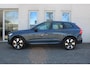 Volvo XC60 2.0 T6 Plug-in hybrid AWD Ultra Dark | Panoramadak | Voorin automatische verstelbare stoelen met geheugen | Dodehoek detectie | Trekhaak | 360 graden camera | Stoelverwarming voor- en achterin | Andriod Auto | Apple CarPlay